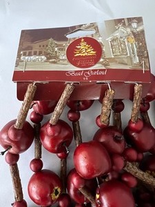 lot 80 image: Anchor Hocking Apothecary Cookie Jar and Garland Galore