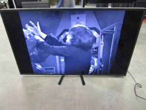 lot 875 image: Samsung - The Terrace Series 55 Class LED Outdoor Partial Sun 4K UHD Smart Tizen TV RESERVE $800.00 (RETAILS FOR $3499.99)