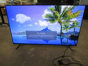 lot 883 image: LG 65 Class 4K UHD Smart LED TV - 65UQ7570PUJ