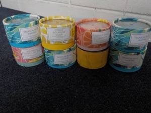 8 - 3.38 Wax Melts Different Scents...