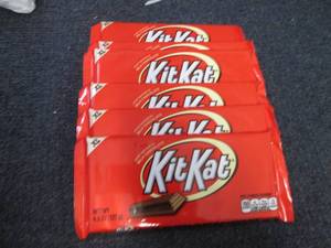 6- 4.5 oz XL KitKats...