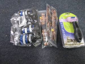 Pet Boots, 3 Collars, Deshedding To...