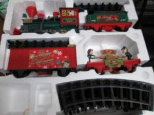 Happy Holiday Express Train- no pow...