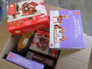 Box of Assorted Gingerbread House I...