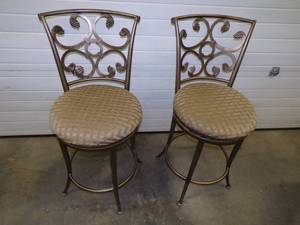 2 Swivel Chair Stools