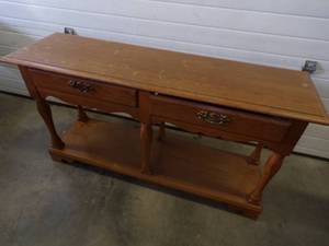 Broyhill TV Table