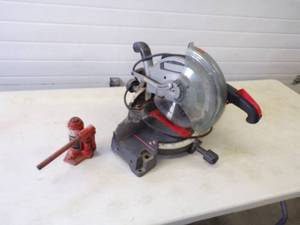 10 Miter Saw and small hydraulic jack