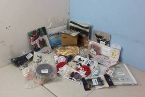 lot 67 image: Assorted Amazon Returns & Shelf Pulls - See Picture