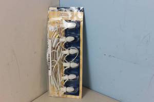 lot 145 image: Lemax 6 Light Cord #44088
