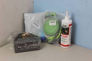 lot 173 image: Pet Bundle