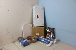 lot 174 image: Household Bundle