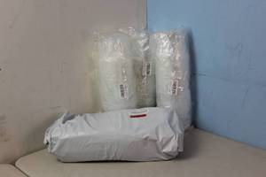lot 176 image: Food Containers Bundle