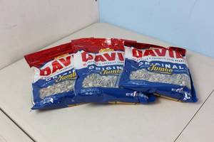 lot 292 image: David Sunflower Seed In Shell - Jumbo, 16 Ounce (3 Pack)