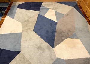 lot 58 image: Juipur Lili Sanchez Tufted Collection 100% Wool Area Rug