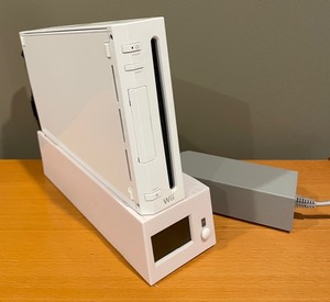 lot 87 image: Giant Wii Grouping