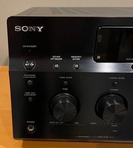 lot 92 image: Sony Multi Channel AV Receiver with Remote