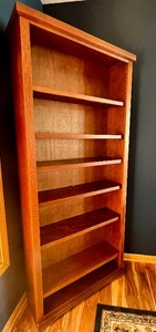 lot 31 image: Nice Basic Bookshelf