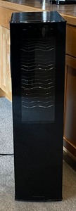 lot 123 image: Frigidaire Thermoelectric Wine Cooler