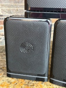 lot 148 image: (3) Seagate Hard Drives