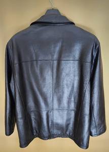 lot 205 image: Quality Black Leather Jacket by Westbury - Size 60