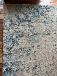 lot 8 image: Beautiful Area Rug in Tones of Blue