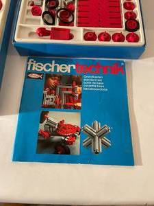 lot 173 image: Vintage Fischer Technik Toys