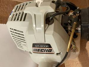 lot 177 image: Echo Gas Powered Weed Whip Model GT-200R