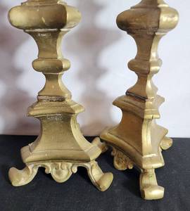 lot 106 image: Pair of Brass Candlesticks