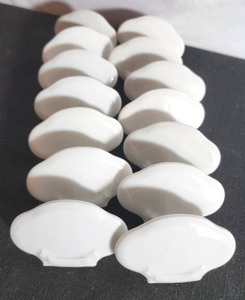 lot 135 image: Varied Hostess Selection
