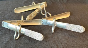 lot 72 image: Set of Three Vintage Asparagus Tongs