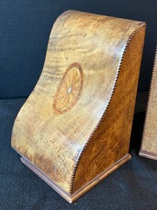 lot 71 image: Pair of Vintage Wooden Bookends with Inlaid Design