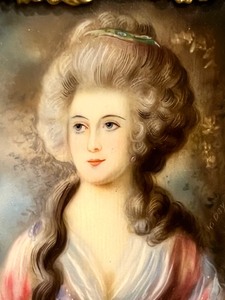 lot 50 image: Antique Miniature Hand Painted Portrait