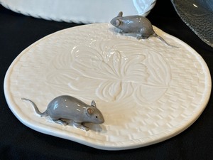 lot 85 image: Fun Platters Mouse Figurine Cheese Platter, Glass Fish Shaped Platter and Rabbit Motif Platter