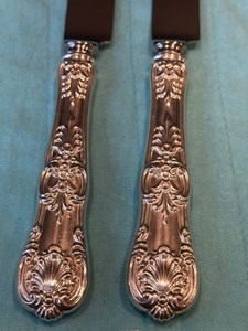 lot 149 image: Pair of Vintage Tiffany Sterling Silver Dinner Knives