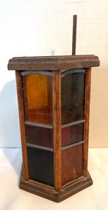 lot 424 image: Home Decor Grouping