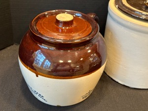 lot 190 image: Bean Crock and Plain Crock