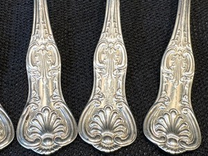 lot 182 image: Set of Five Vintage Sterling Silver Teaspoons