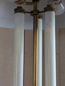 lot 206 image: Vintage Brass Table Lamp