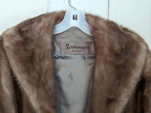 lot 250 image: Vintage Fur Stole