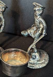 lot 231 image: Vintage Silver Plated Salt DipsMatchstick Holder