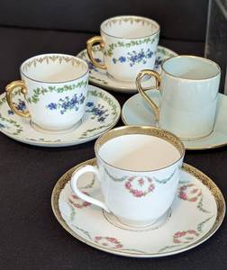 lot 232 image: Assorted Vintage Demitasse Cups