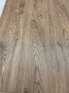 353 SF of Water Resistant Easy Install Laminate Flooring  - KK