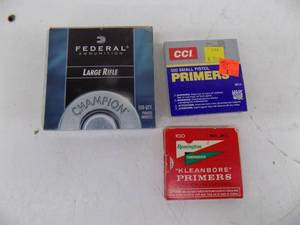 lot 90 image: 300 ct Primers