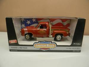 ERTL AMERICAN MUSCLE 118 SCALE COLLECTORS EDITION - 1978 DODGE Lil RED TRUCK - NICE - FANTASTIC PIECE - NEW IN BOX - SEE PICTURES
