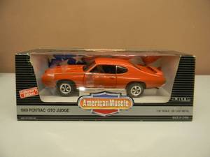ERTL AMERICAN MUSCLE 118 SCALE COLLECTORS EDITION - 1969 PONTIAC GTO THE JUDGE - NICE - FANTASTIC PIECE - NEW IN BOX - SEE PICTURES