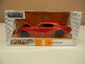 JADA BIGTIME MUSCLE 124 SCALE DIE-CAST - 1965 FORD MUSTANG - NICE - GREAT PIECE - NEW IN BOX - SEE PICTURES