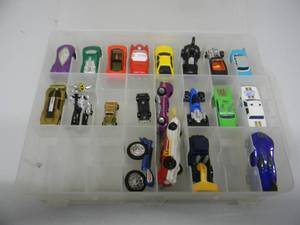VINTAGE HOT WHEELS WITH CASE - APPROX 21 CARS - SOME VALUABLE - COOL OLD SCHOOL PIECES - SEE PICTURES