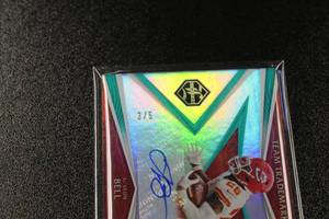 lot 37 image: 2020 Limited Team Trademarks Autograph LeVeon Bell #TT-LB 35  Only 5 Exist