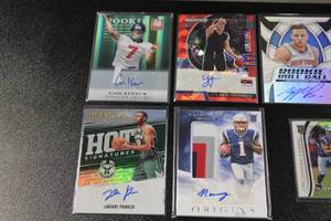 lot 157 image: Mixed Sports Autograph Card Lot  8 Cards