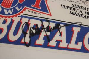 lot 166 image: Framed 1992 Super Bowl Pennant w Jack Kemp, Fran Tarkenton & (2) Unidentified Autograph  No COA